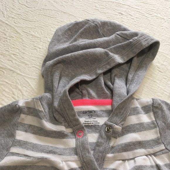 12m (4/$20) Hooded Romper by Carter’s - Picture 4 of 10